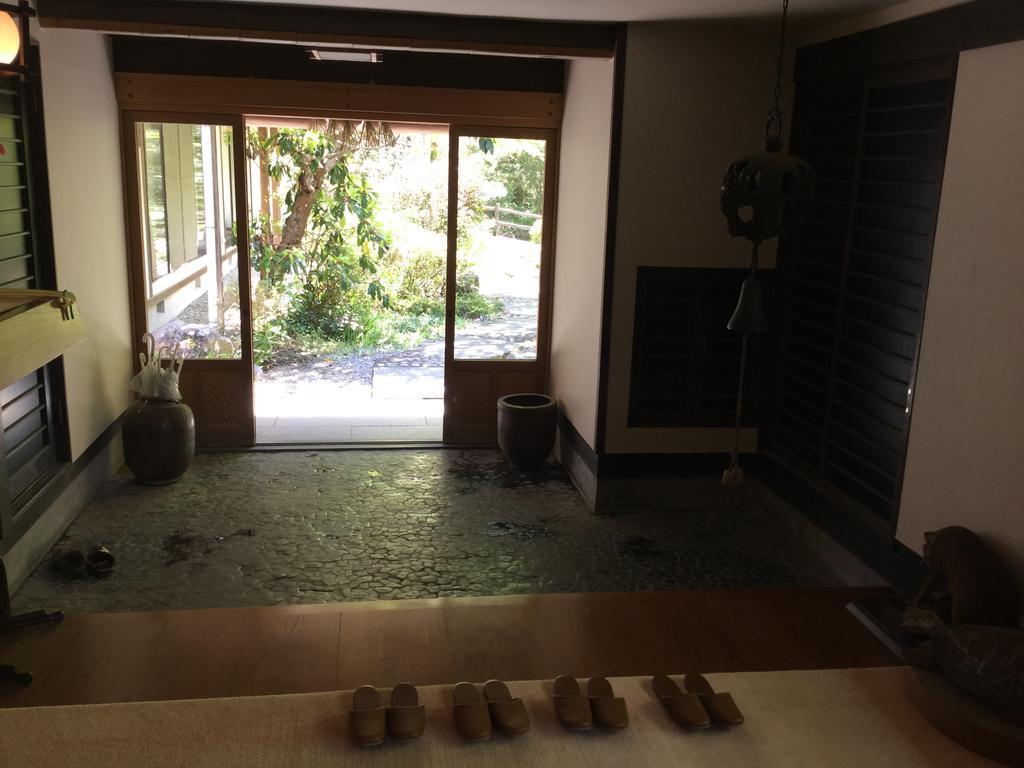 Unryuso Hotel Shinshiro Buitenkant foto
