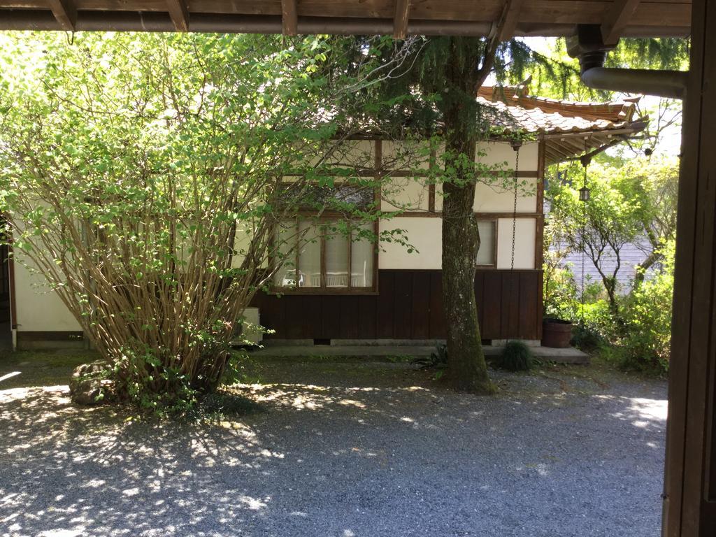Unryuso Hotel Shinshiro Buitenkant foto